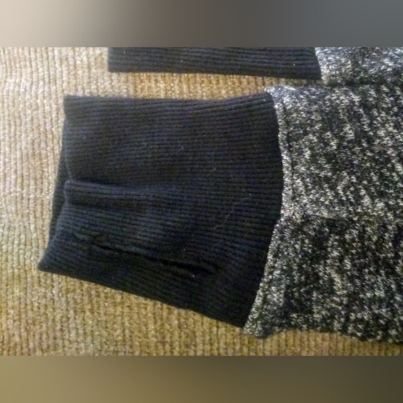 Mossimo Hoodie UNISEX - Picture 3 of 5